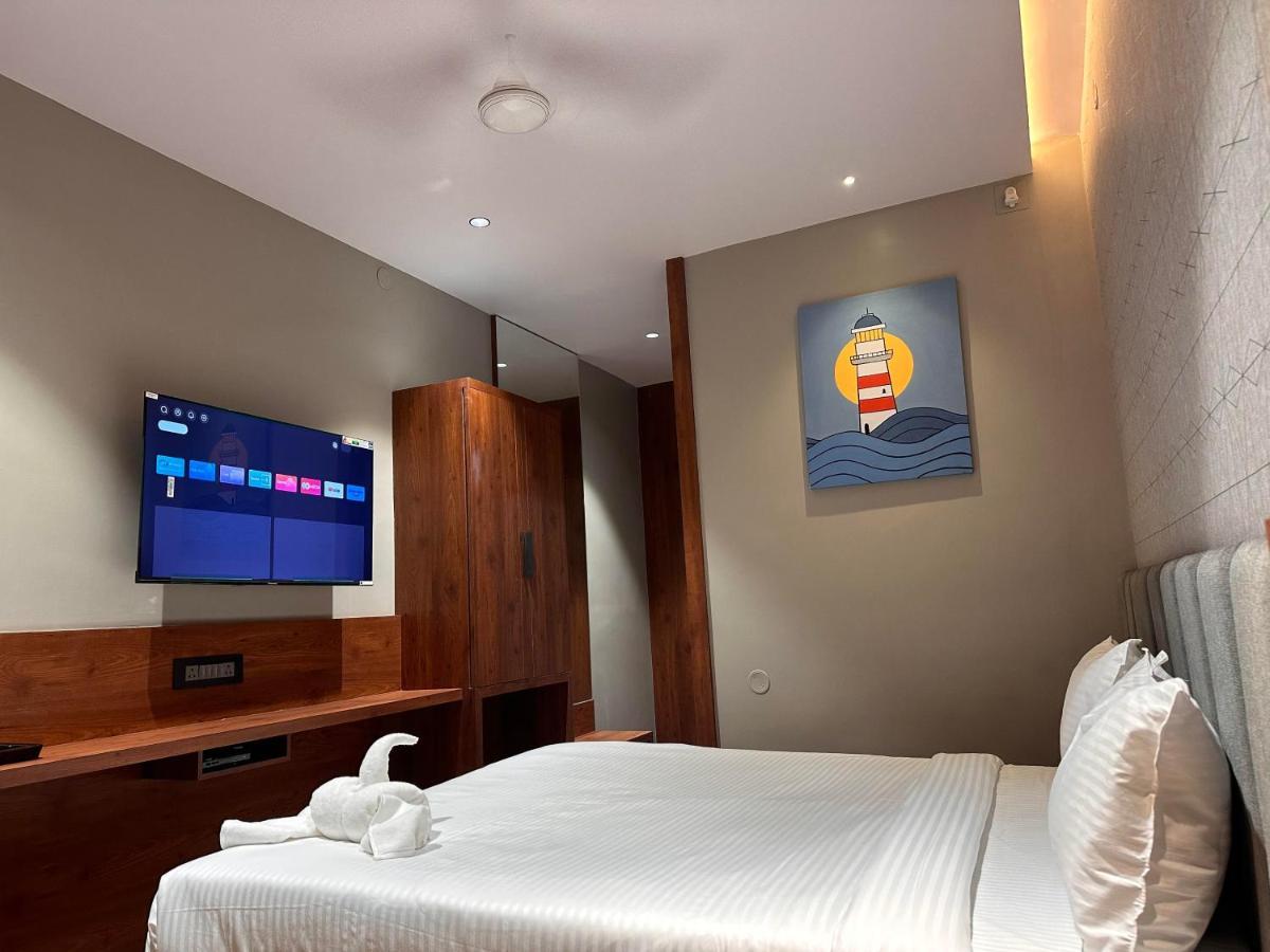 V Hotel Brahmapur Екстериор снимка
